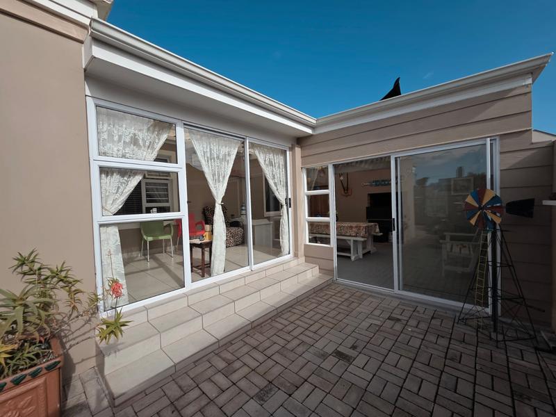 3 Bedroom Property for Sale in Country Club Western Cape